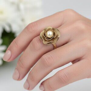 Vintage Textured Gold Rose Pearl Statement Ring - One Size